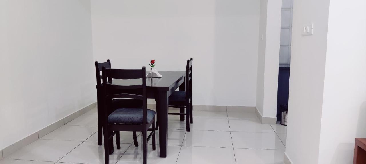 Suvarna Elite - Premium Apartment Hotel Mysore Buitenkant foto